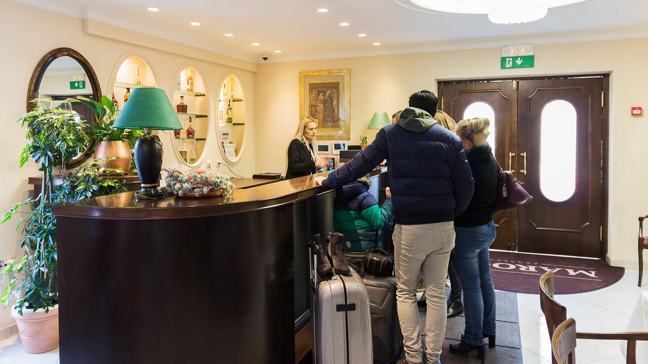 Hotel Maroon Загреб Экстерьер фото