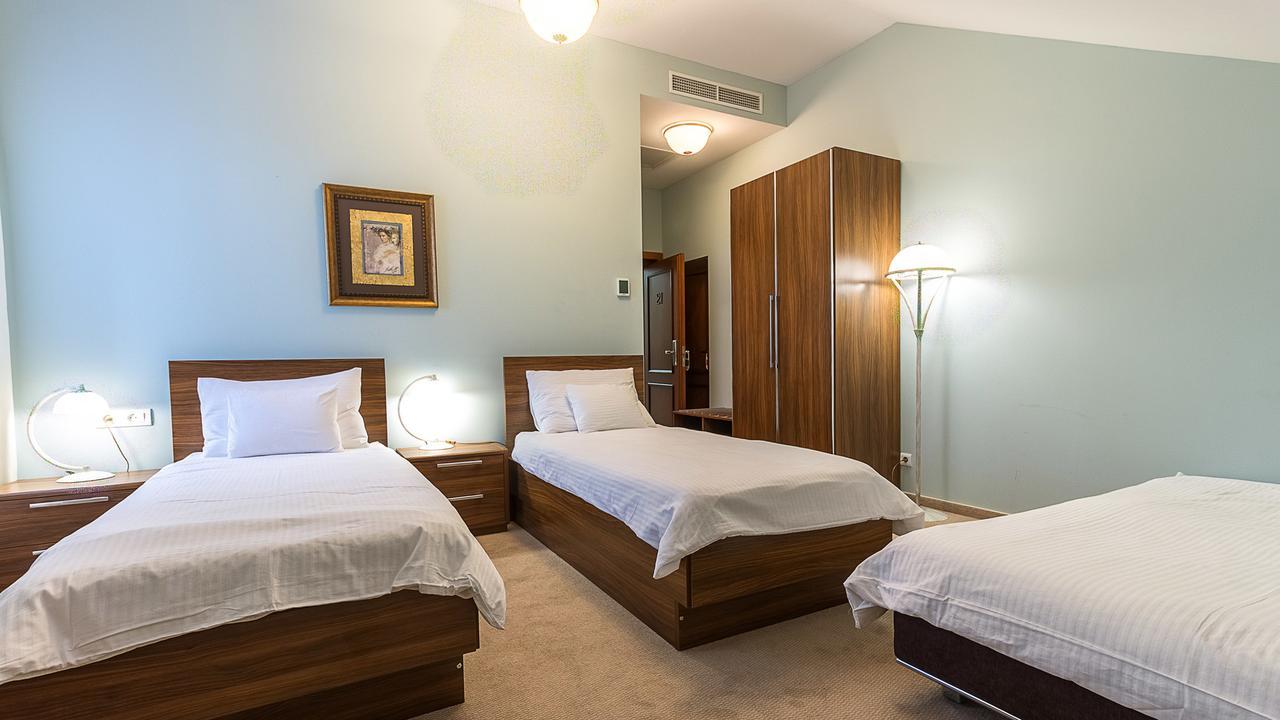 Hotel Maroon Загреб Экстерьер фото