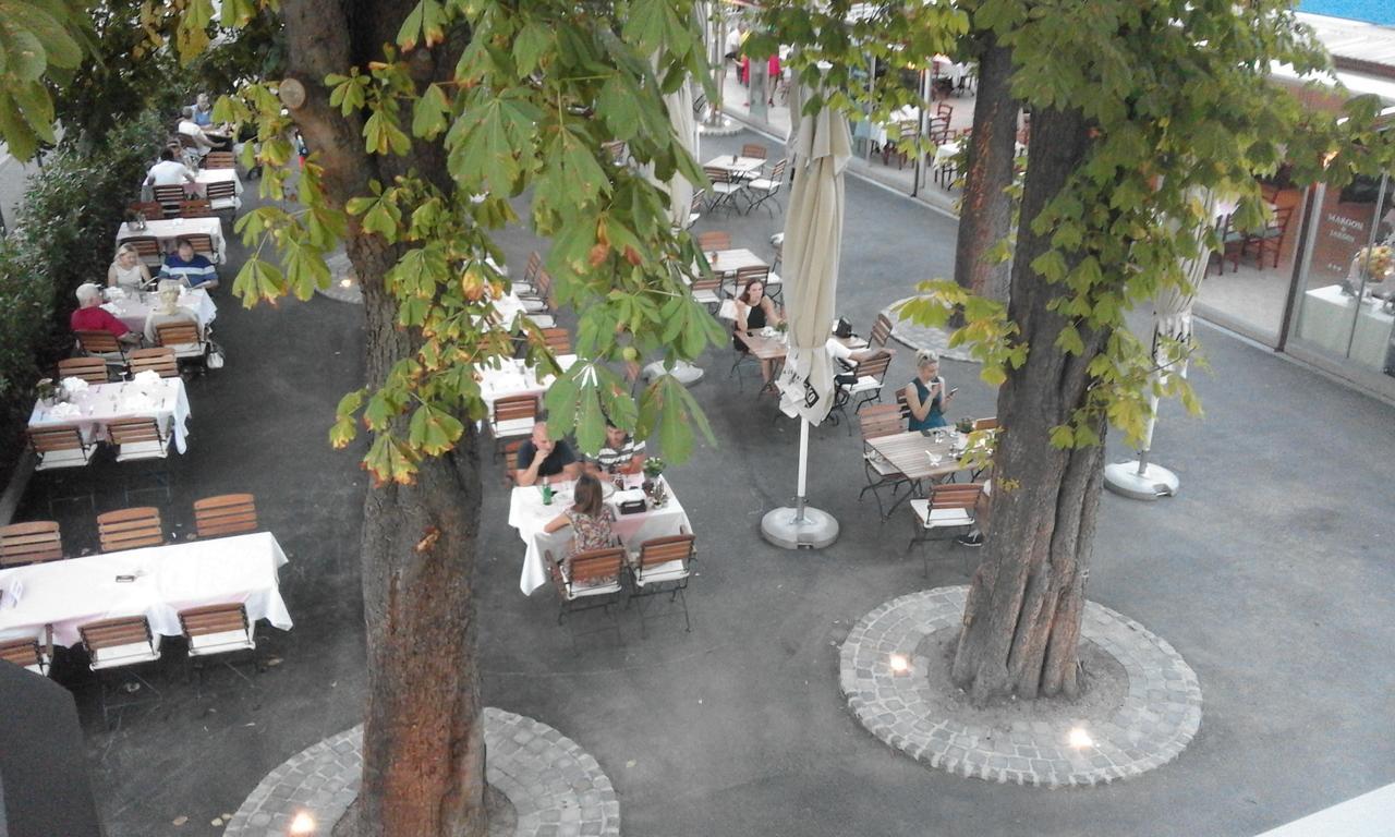 Hotel Maroon Загреб Экстерьер фото