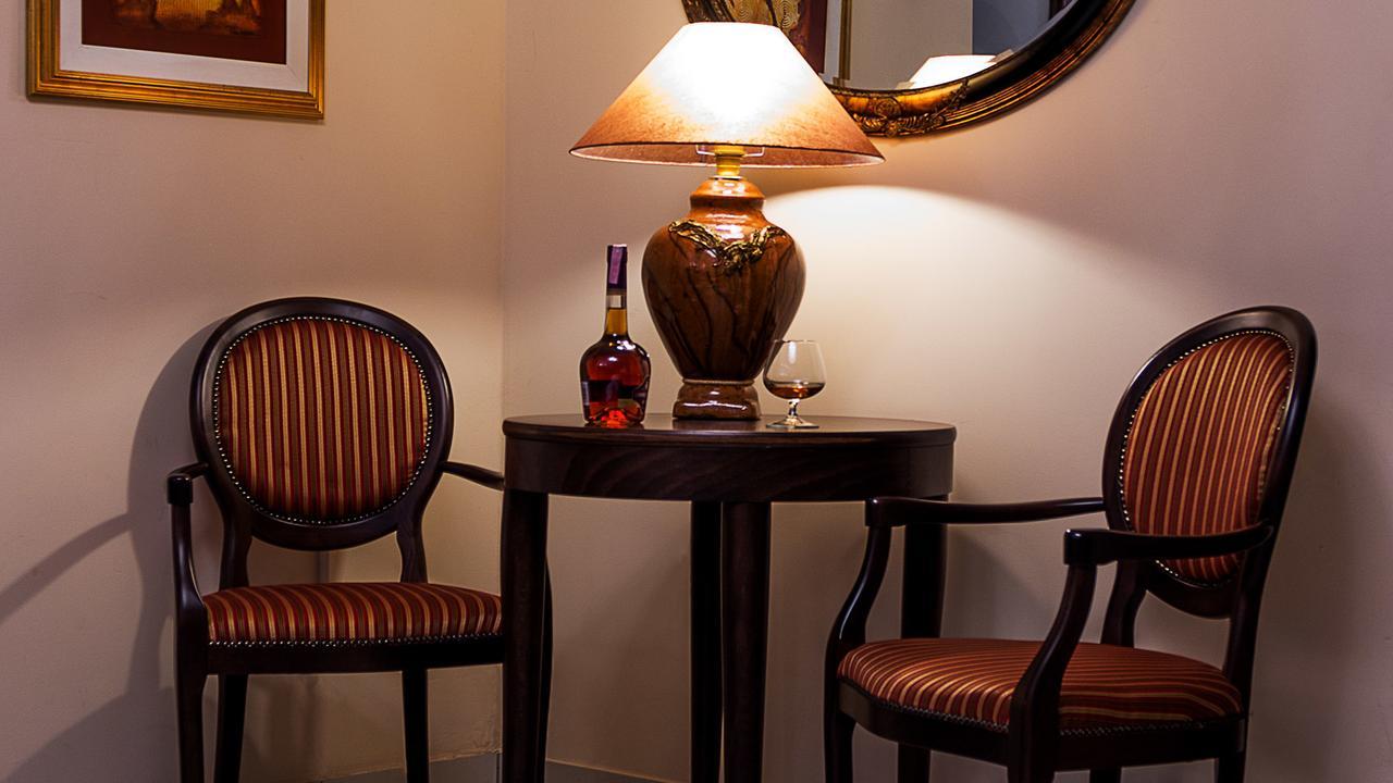 Hotel Maroon Загреб Экстерьер фото